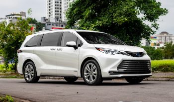 Toyota Sienna Platium 2.5 Hybrid 2024 full