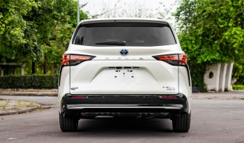 Toyota Sienna Platium 2.5 Hybrid 2024 full