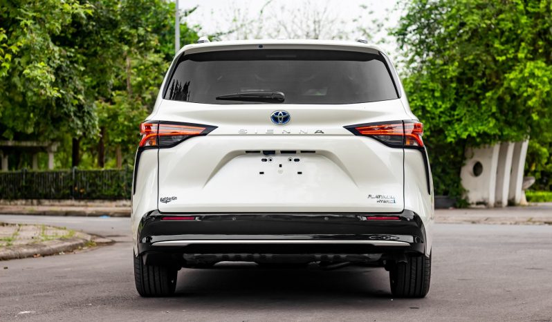 Toyota Sienna Platium 2.5 Hybrid 2024 full