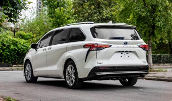 Toyota Sienna Platium 2.5 Hybrid 2024 full