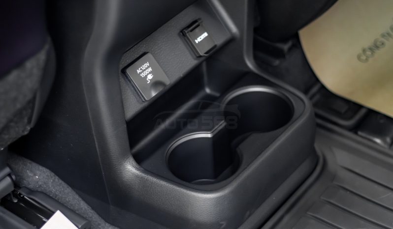 Toyota Sienna Platium 2.5 Hybrid 2024 full