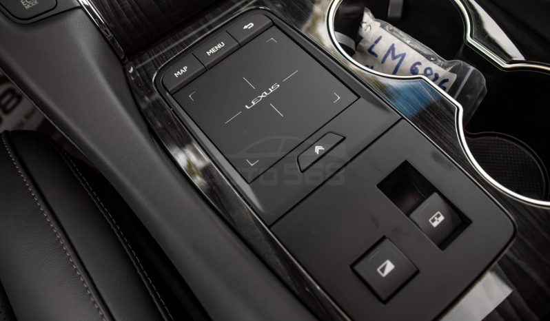 Lexus LM300h 2.5 Hybrid 2021 full