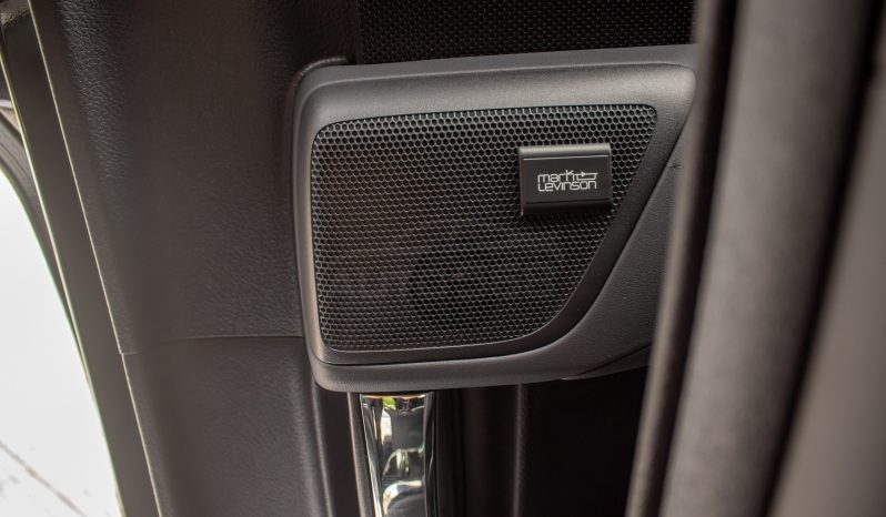 Lexus LM300h 2.5 Hybrid 2021 full