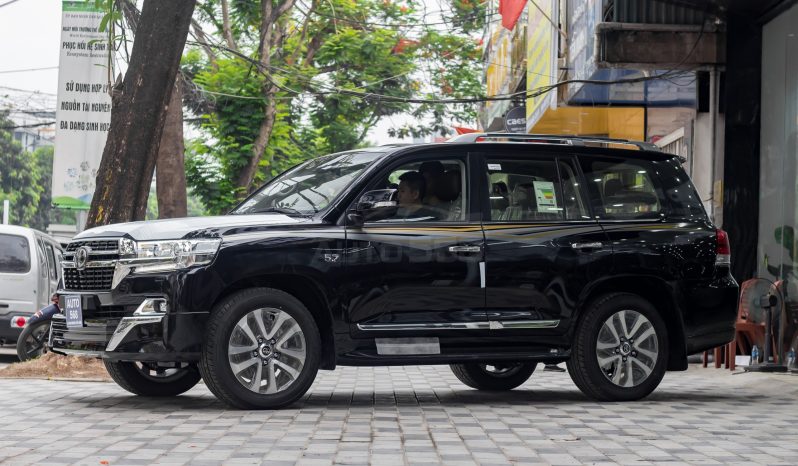 Toyota Land Cruiser VXS V8 5.7L 2021 full
