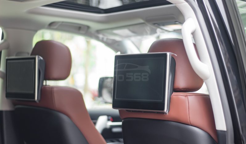 Toyota Land Cruiser VXS V8 5.7L 2021 full