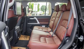 Toyota Land Cruiser VXS V8 5.7L 2021 full