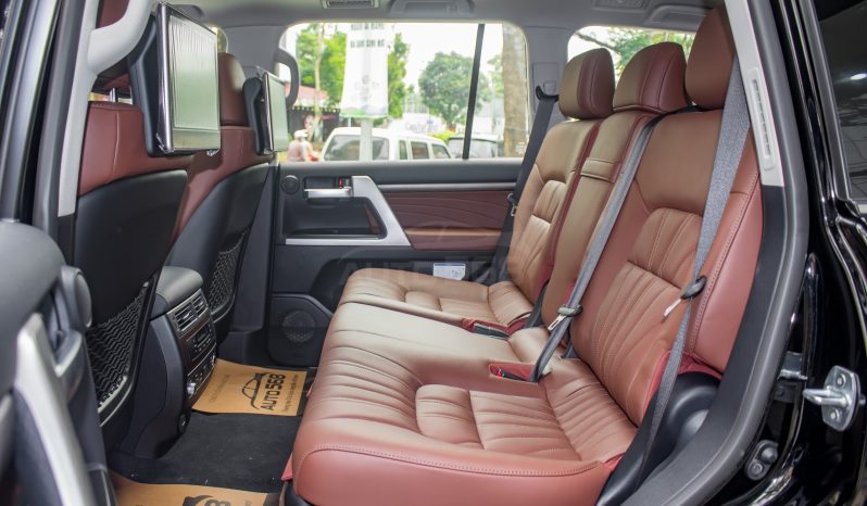 Toyota Land Cruiser VXS V8 5.7L 2021 full