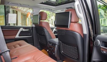 Toyota Land Cruiser VXS V8 5.7L 2021 full