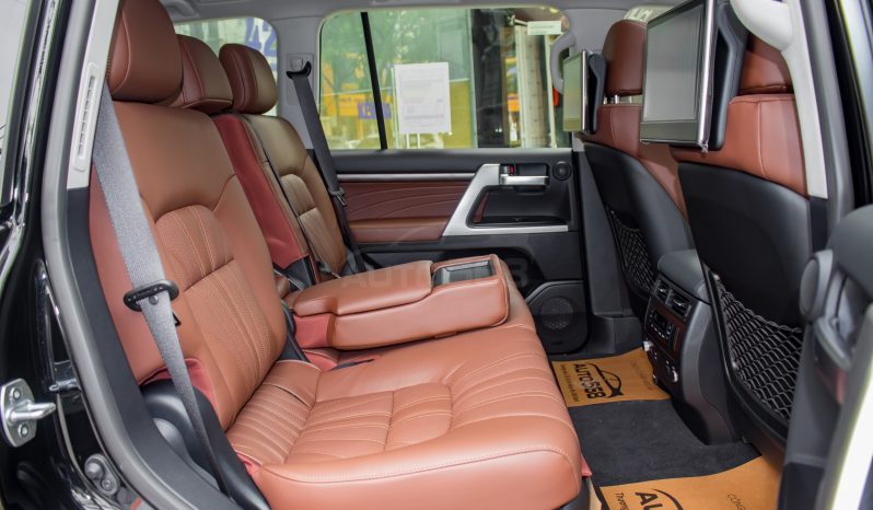 Toyota Land Cruiser VXS V8 5.7L 2021 full