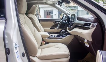 Toyota Highlander Limited 3.5 AWD 2024 full