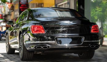 Bentley Flying Spur V8 2025 full