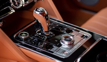 Bentley Flying Spur V8 2025 full