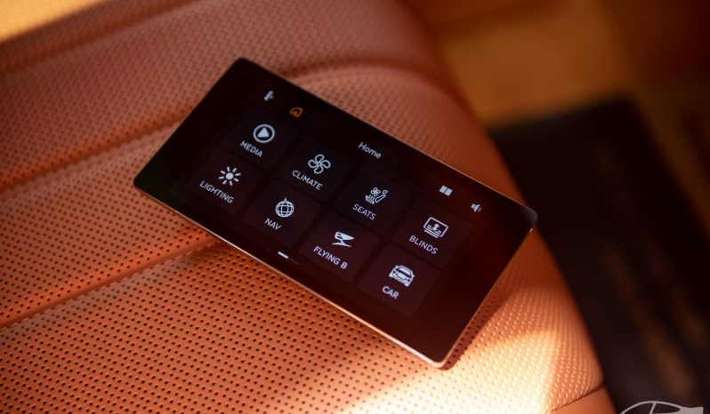 Bentley Flying Spur V8 2025 full