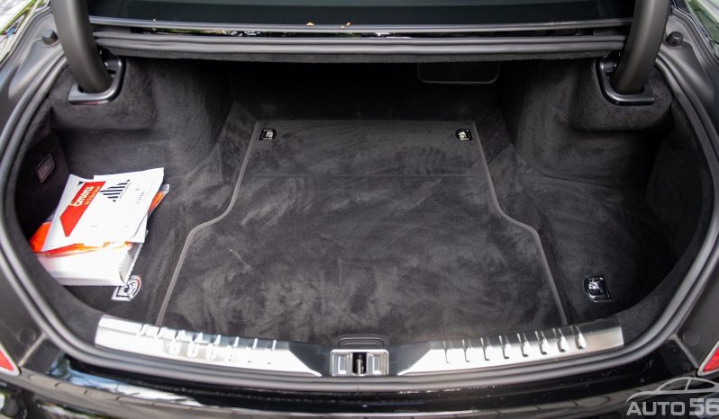 Bentley Flying Spur V8 2025 full