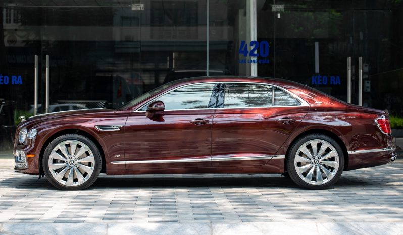 Bentley Flying Spur V8 First Edition 2025 full