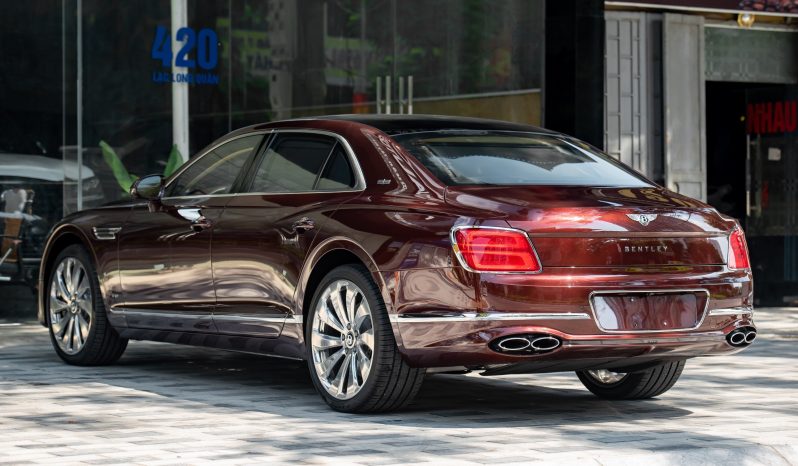 Bentley Flying Spur V8 First Edition 2025 full