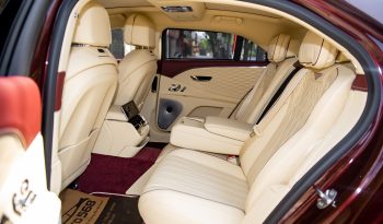 Bentley Flying Spur V8 First Edition 2025 full