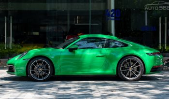 Porsche 911 Carrera Python Green 2024 full