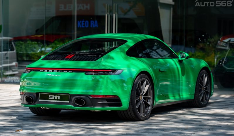 Porsche 911 Carrera Python Green 2024 full