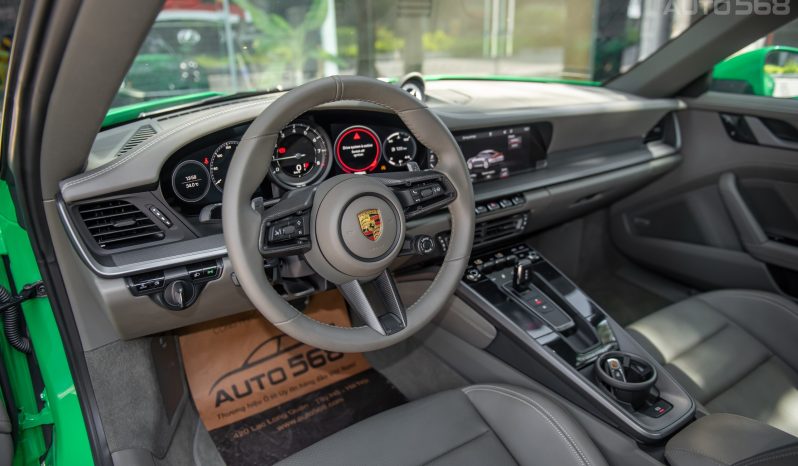 Porsche 911 Carrera Python Green 2024 full