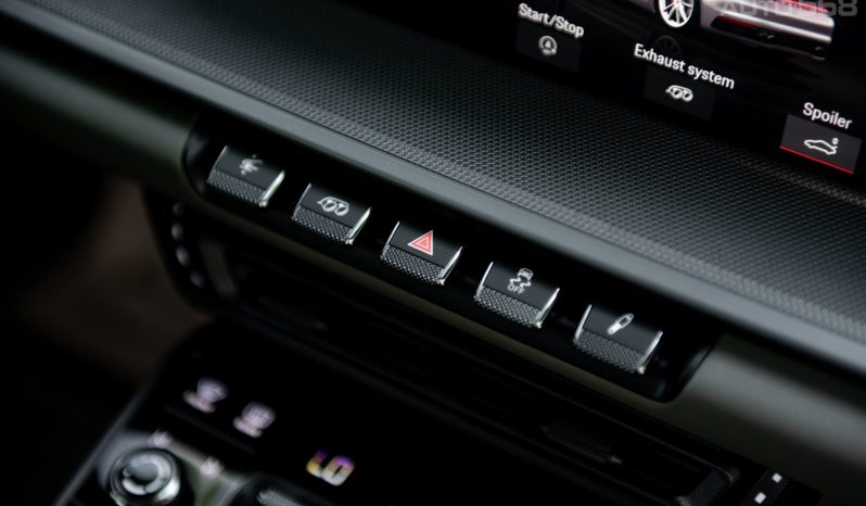 Porsche 911 Carrera Python Green 2024 full