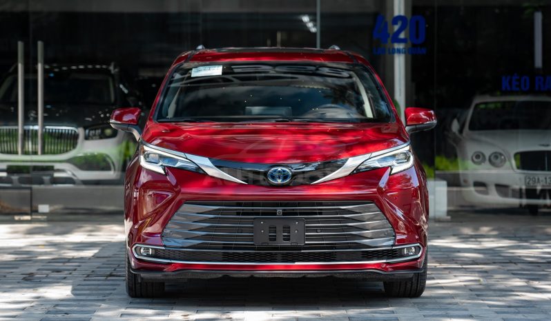 Toyota Sienna Platium 2.5 Hybrid 2024 full