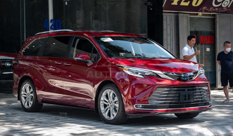 Toyota Sienna Platium 2.5 Hybrid 2024 full