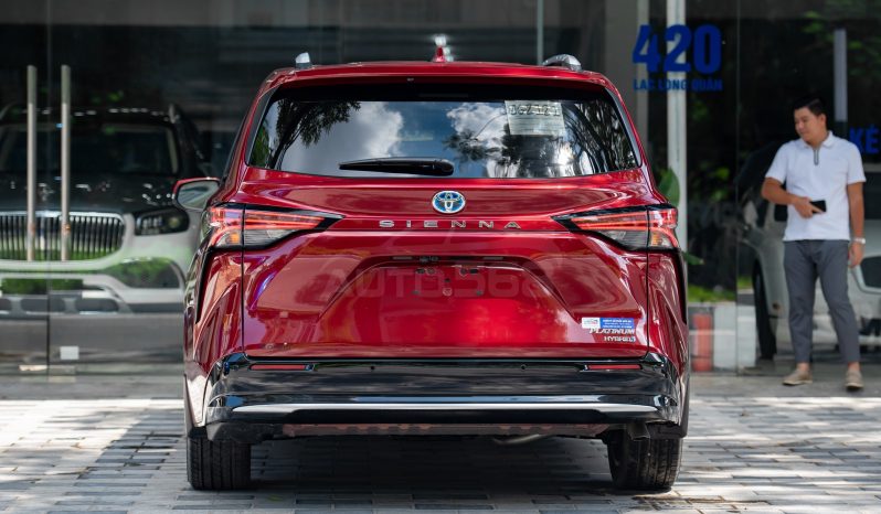 Toyota Sienna Platium 2.5 Hybrid 2024 full