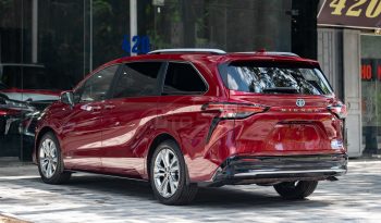 Toyota Sienna Platium 2.5 Hybrid 2024 full