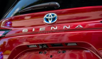Toyota Sienna Platium 2.5 Hybrid 2024 full
