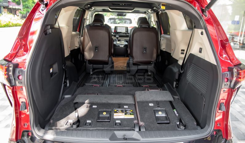 Toyota Sienna Platium 2.5 Hybrid 2024 full