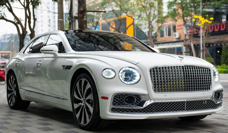 Bentley Bentayga V8 First Edition 2024 full