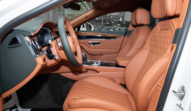 Bentley Bentayga V8 First Edition 2024 full