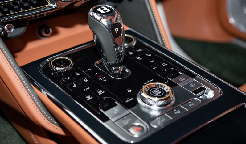 Bentley Bentayga V8 First Edition 2024 full