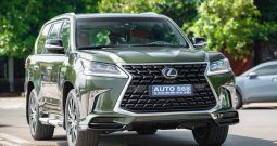 z5318903858616_317edc0680a7e7acef525b4c7589715b