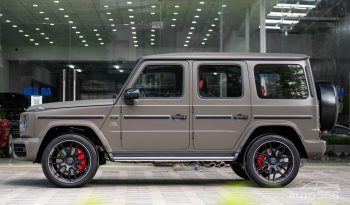 Mercedes G63 AMG Dark Olive Green Magno 2024 full