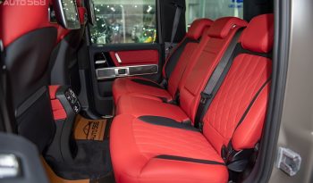 Mercedes G63 AMG Dark Olive Green Magno 2024 full