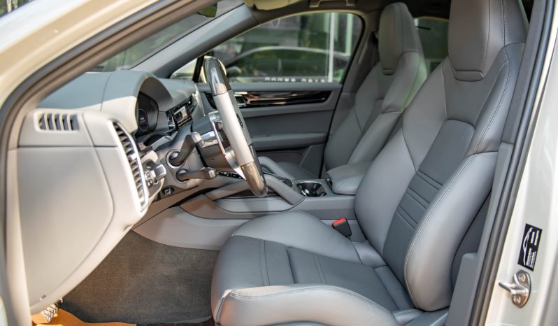 Porsche Cayenne Coupe 2022 full