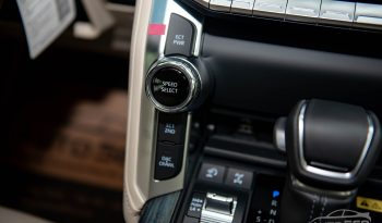 Toyota Land Cruiser VX 4.0 70th Anniversary 2024 full