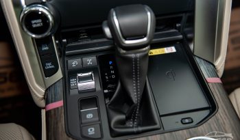 Toyota Land Cruiser VX 4.0 70th Anniversary 2024 full