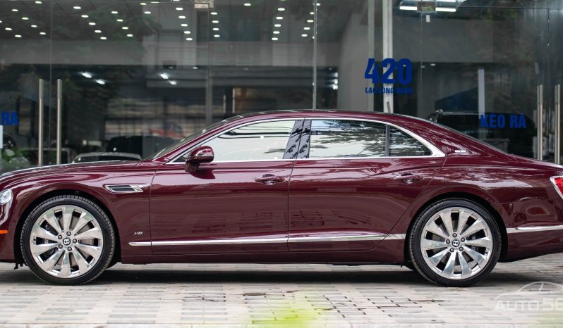 Bentley Flying Spur V8 First Edition 2024 full