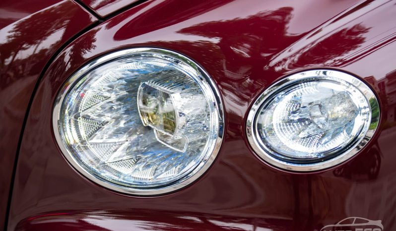 Bentley Flying Spur V8 First Edition 2024 full