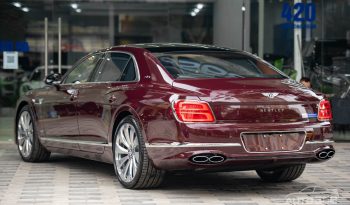 Bentley Flying Spur V8 First Edition 2024 full