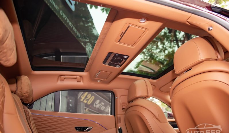 Bentley Flying Spur V8 First Edition 2024 full