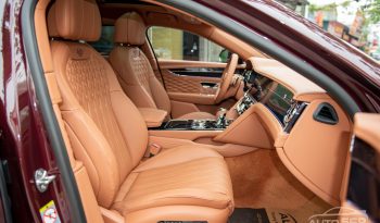 Bentley Flying Spur V8 First Edition 2024 full