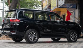 Toyota Land Cruiser 300 VXR 2024 full