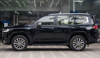 Toyota Land Cruiser 300 VXR 2024 full