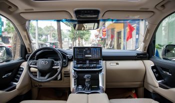 Toyota Land Cruiser 300 VXR 2024 full