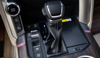 Toyota Land Cruiser 300 VXR 2024 full
