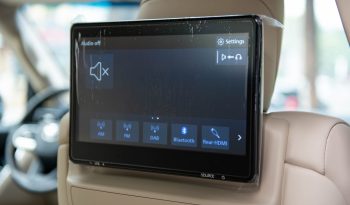 Toyota Land Cruiser 300 VXR 2024 full